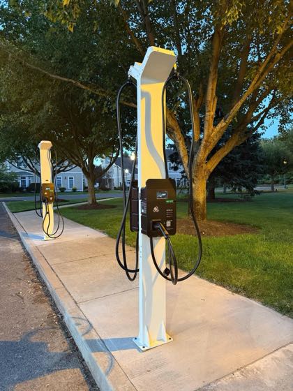 EV charger at 724 Main St Southington
