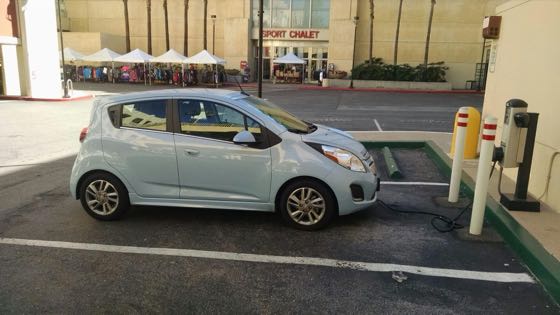 EV charger at Burbank Mall -East