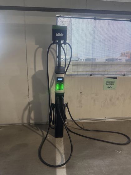 EV charger at Blink - Shoreline on Lake Carolyn