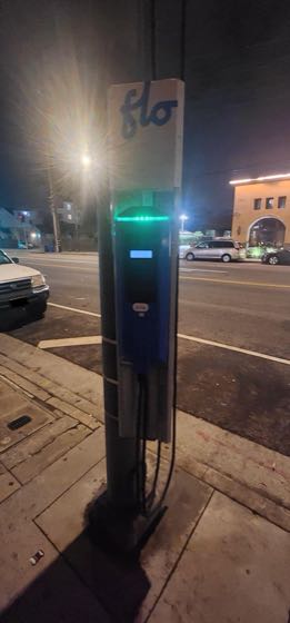 EV charger at S Centinela Ave & Short Ave Parking fddgv