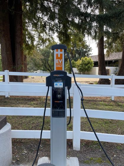 EV charger at Rolling Hills Estates City Hall (1)