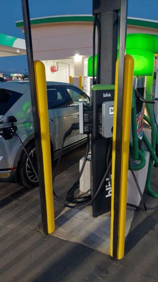 EV charger at Perris Gas and Mart - Sinclair
