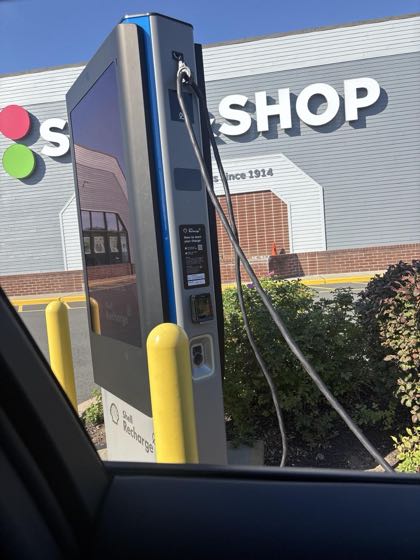 EV charger at Stop & Shop