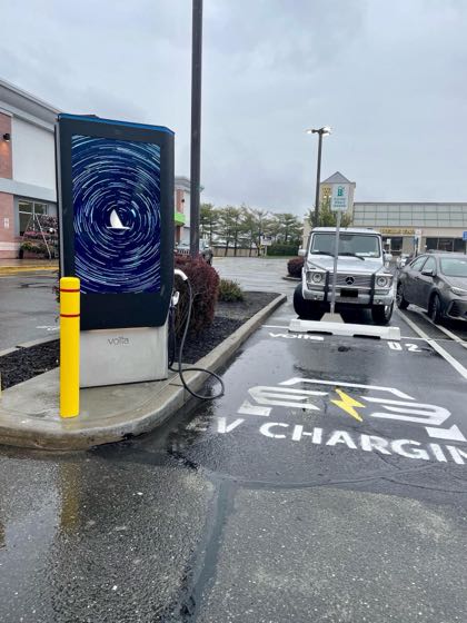 EV charger at Country Glen Center - Stop & Shop