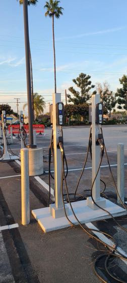 EV charger at Kaiser Permanente