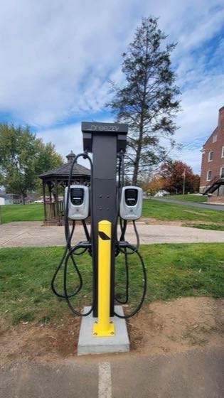 EV charger at Suffield Town Hall