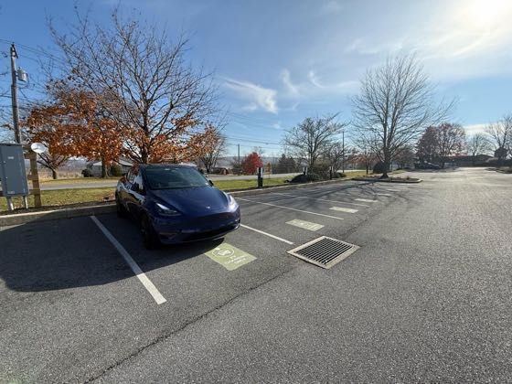 EV charger at Shady Maple Smorgasbord