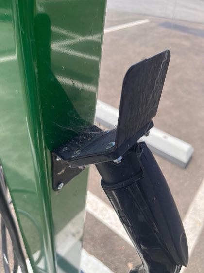 EV charger at La Canada Flintridge Library