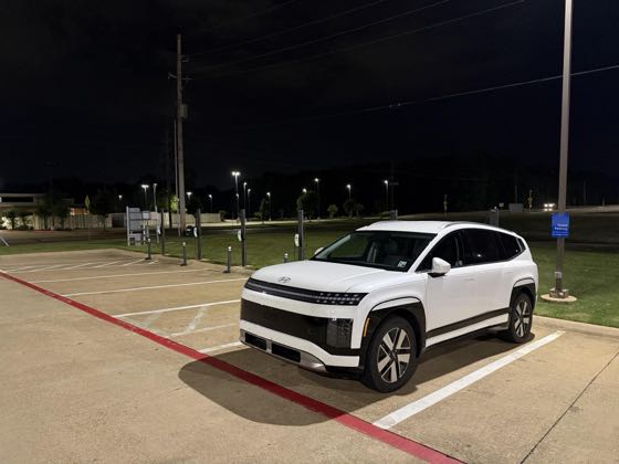 EV charger at Hampton Inn & Suites Texarkana