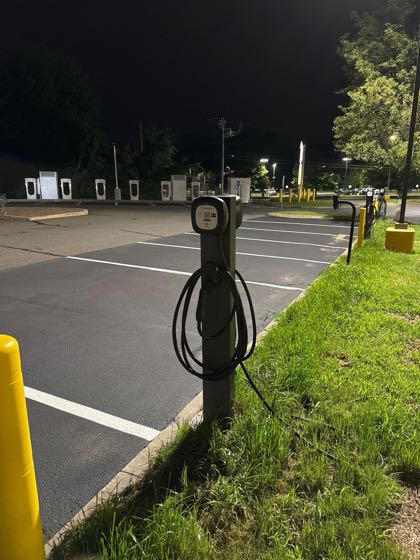 EV charger at Big Y World Class Market (2)
