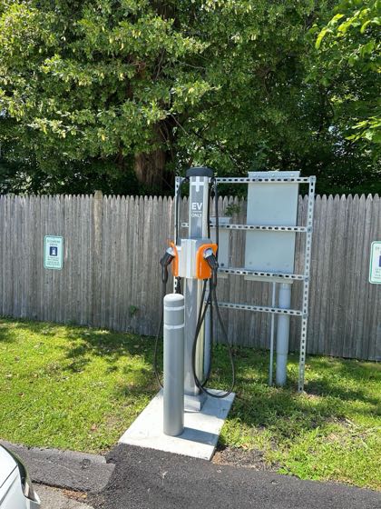 EV charger at Litchfield Town Hall