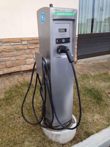 EV charger at DoubleTree by Hilton Schenectady Downtown