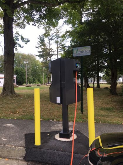 EV charger at Woodbridge Town Library (1)